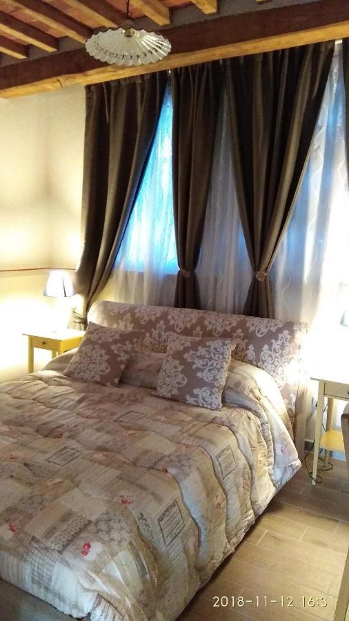 Bed and Breakfast Le Rondini Di San Donato Лукка Екстер'єр фото
