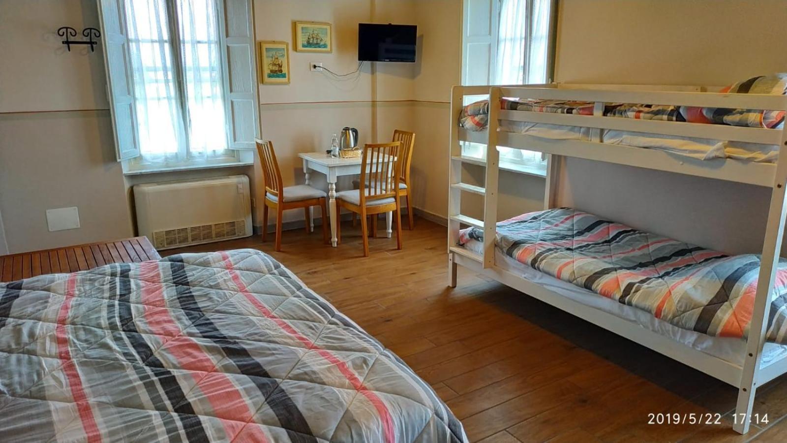 Bed and Breakfast Le Rondini Di San Donato Лукка Номер фото